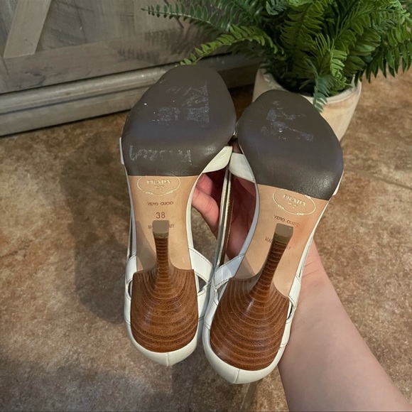 COPY - Prada Vintage White Leather Peep Toe Stacked Heels 38 - Picture 7 of 12